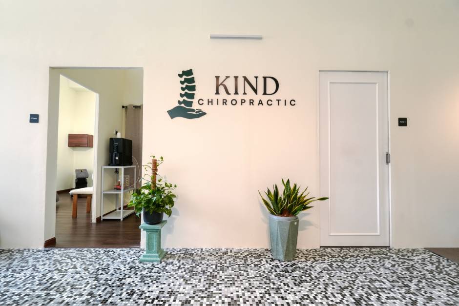 Chiropractor Bangsar Modern Clinic Room